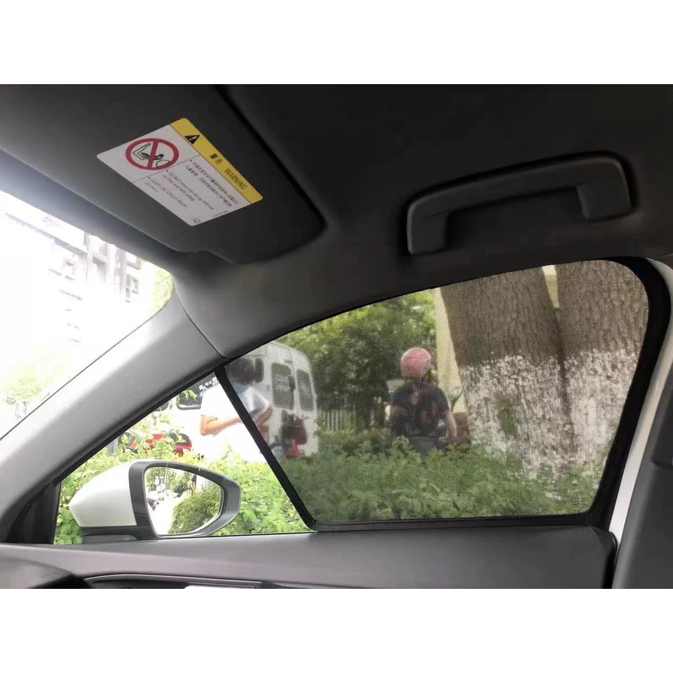 Rèm che nắng ô tô nam châm cao cấp theo xe