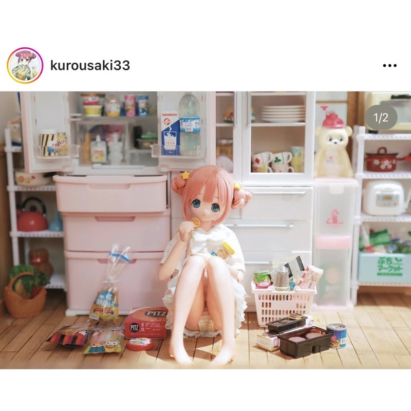 Tủ lạnh cho búp bê Licca kèm rất nhiều đồ ăn y hình