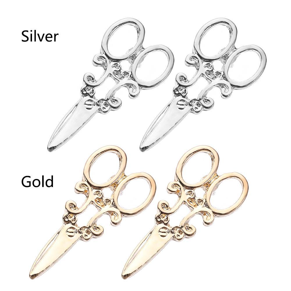 Khuyên Tai Hình Cây Kéo Nhỏ Xinh Xắn