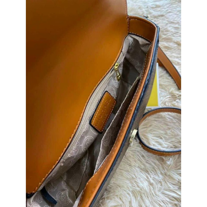TÚI MK VẠT GÓC SIZE 23cm