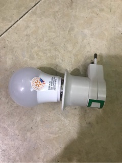 Phích cắm liền đui