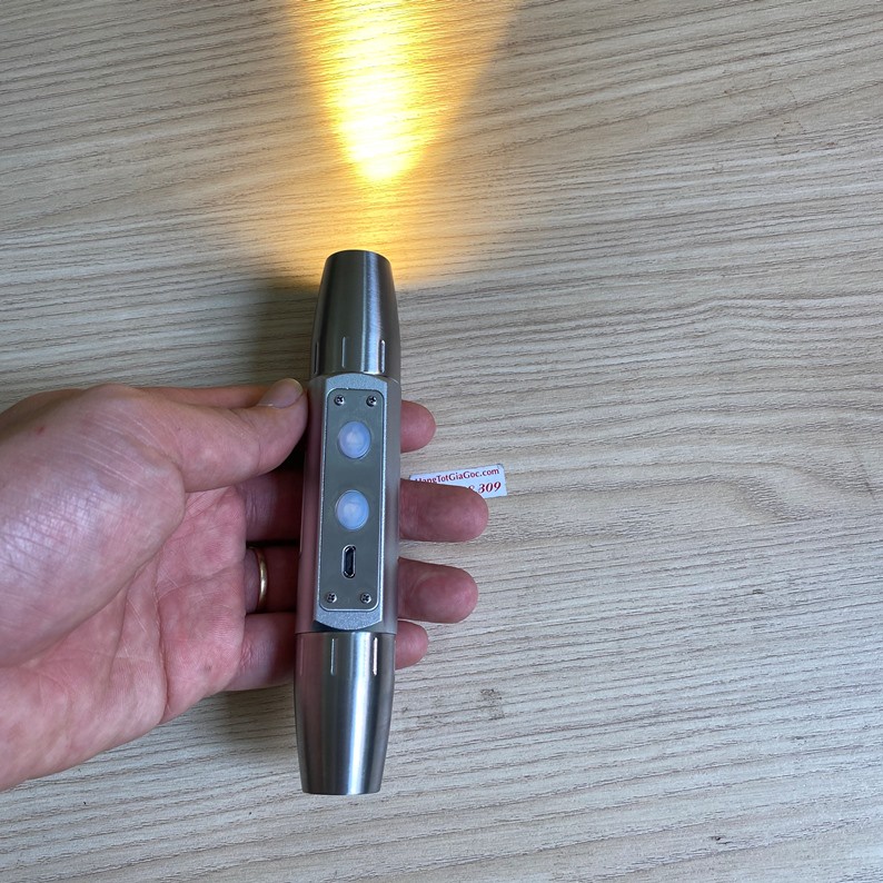 Đèn pin kiểm tra đá quý, kiểm tra xe, giấy tờ cao cấp Solomon 9723 có 4 màu ánh sáng