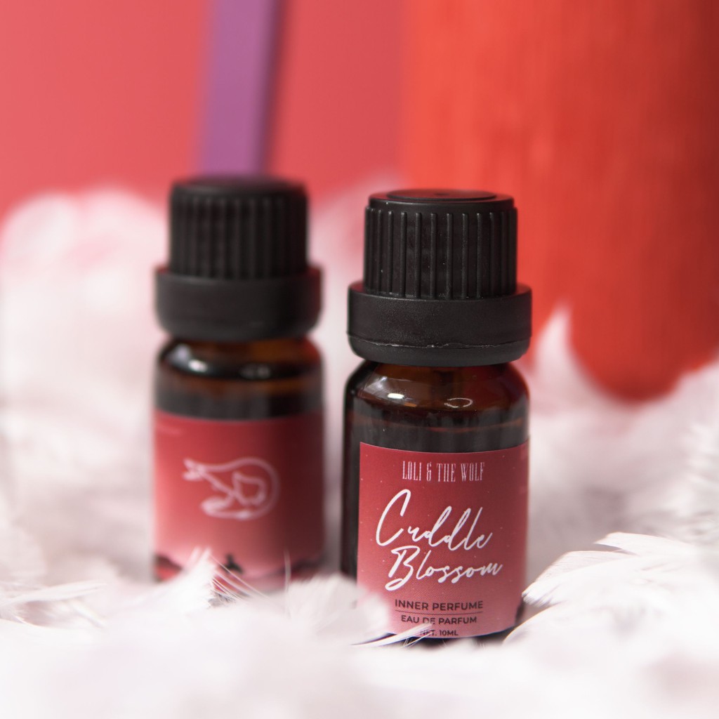 Nước hoa vùng kín nữ Cuddle Blossom Eau De Parfum lưu hương lâu chai 10ml - LOLI & THE WOLF | Thế Giới Skin Care