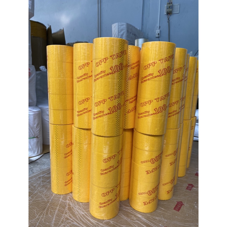 Băng keo màu dán thùng 4f8-100y gồm 7 màu xanh dương,lá, đỏ, vàng, trắng, đen, cam 1 cây 6 cuộn.