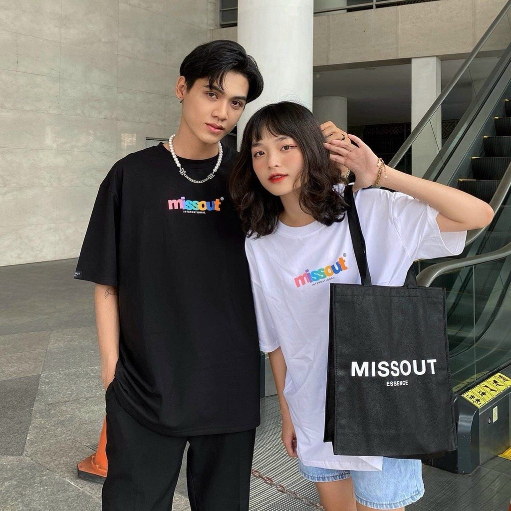 Áo Thun Tay Lỡ Nam Nữ Miss Out Color Màu Đen Unisex Áo Phông Form Rộng