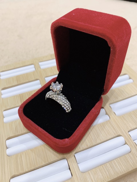 Hộp đựng nhẫn nhung | BigBuy360 - bigbuy360.vn