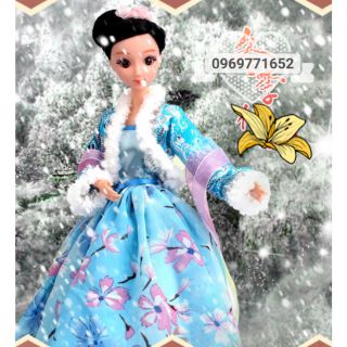 Búp bê cổ trang