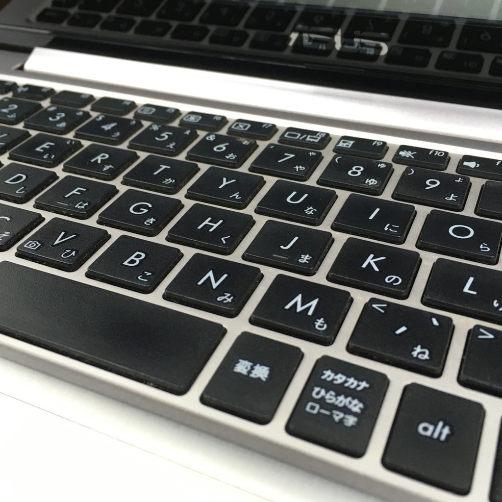 Laptop màn hình cảm ứng 11.6 inch ASUS Vivobook X202E core i3 4GB RAM 256GB SSD - Likenew 98% | BigBuy360 - bigbuy360.vn