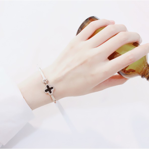 Vòng tay Chữ thập hợp kim đính đá lấp lánh ULA BOUTIQUE phong cách Hàn Quốc mới nhất 2023 VT2