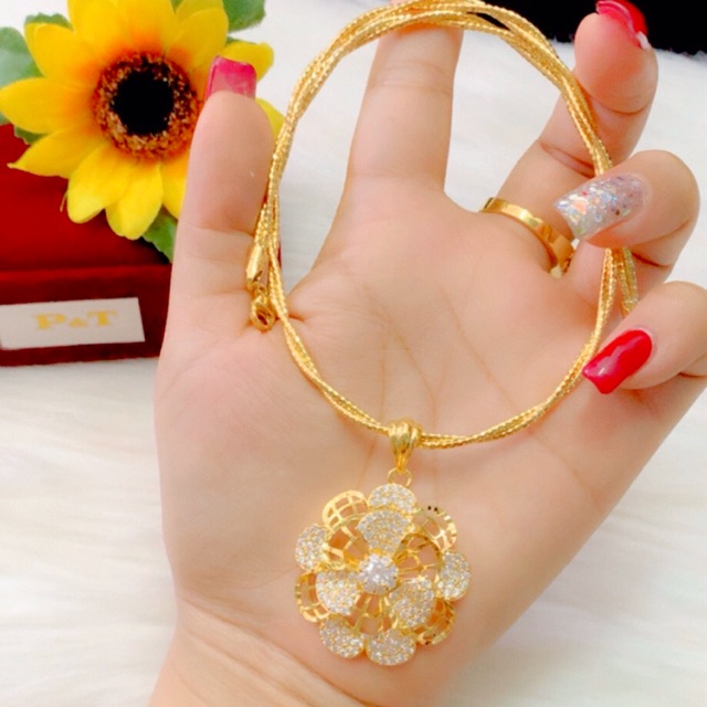 Kiềng cổ dẻo mặt hoa dát vàng 18k cao cấp