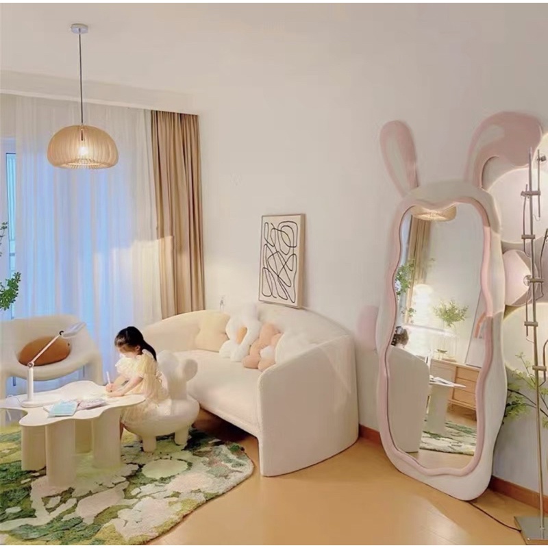 Gương thiết kế tai thỏ gương soi toàn thân phù hợp để phòng khách phong cách minimalism