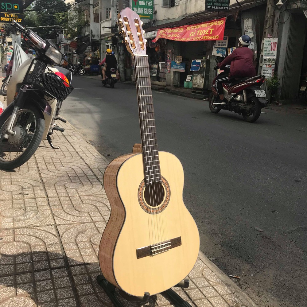 ĐÀN GUITAR CLASSIC GỖ SỒI NGUYÊN TẤM CAP CẤP