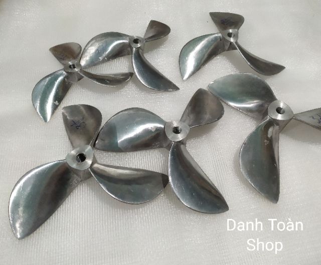 Chân Vịt 3 Cánh  Chạy Xuồng, Ghe 24cm, 26cm, 28cm, 30cm, 32cm, 34cm