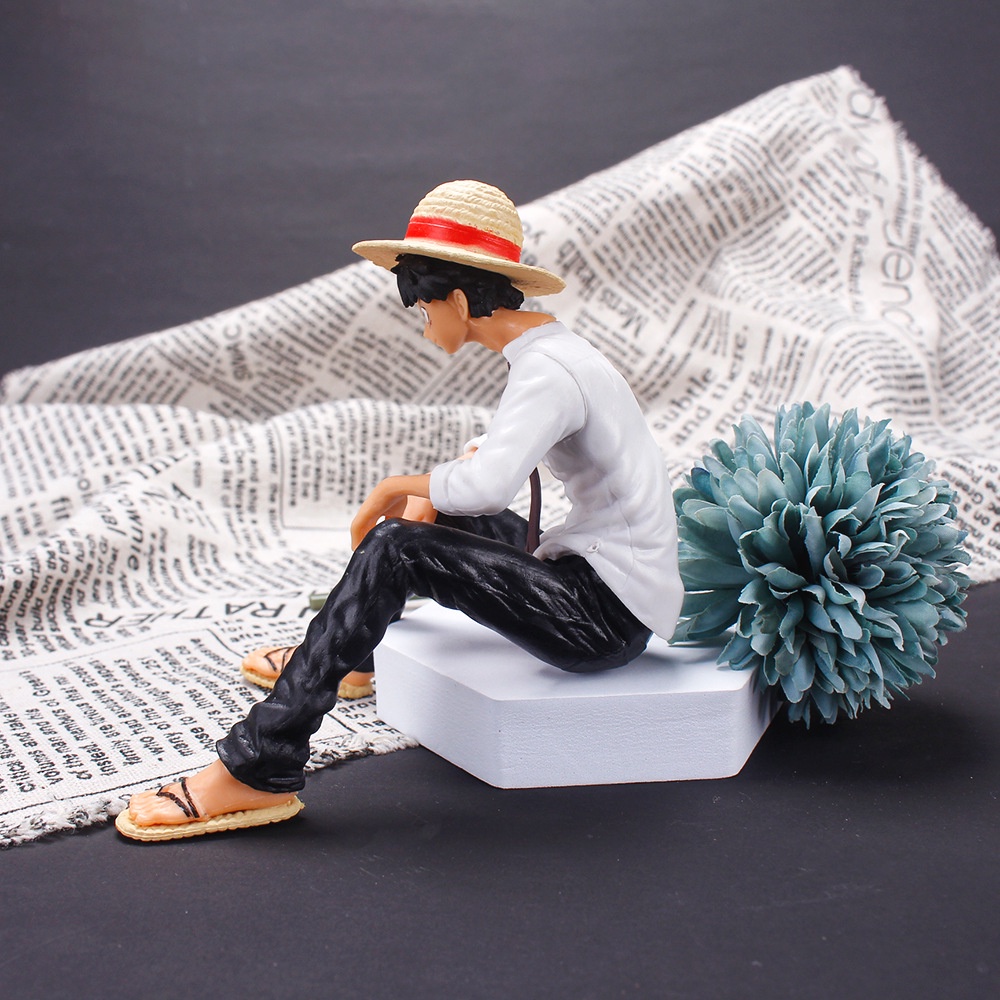 Mô hình nhân vật Luffy trong One Piece dành cho trang trí bánh