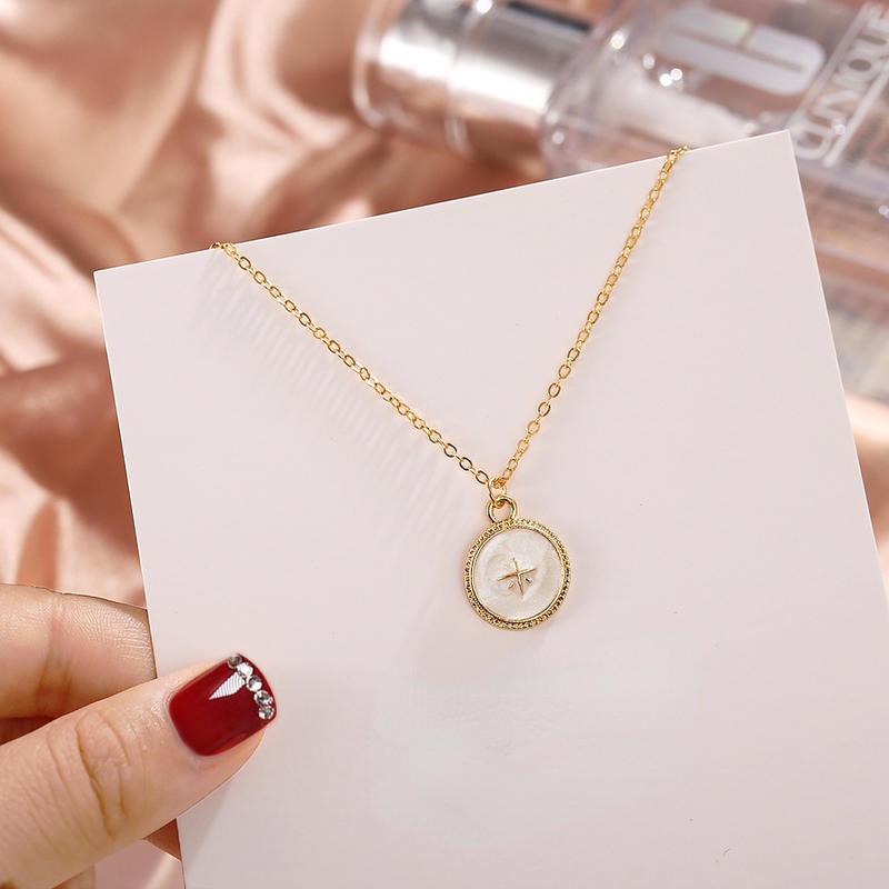 Vòng cổ Hợp Kim Mặt Hình Tròn Và Mặt Trăng Xinh Xắn