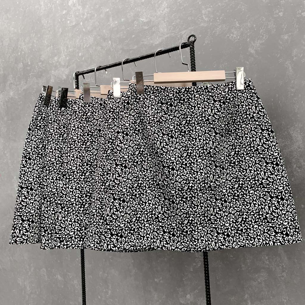 [Mã FAMAYWA giảm 10K đơn 50K] Chân váy ngắn hoạ tiết phong cách trẻ trung - LITASTORE | BigBuy360 - bigbuy360.vn