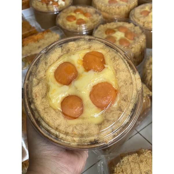 bông lan trứng muối sốt phômai 3 tầng nhân