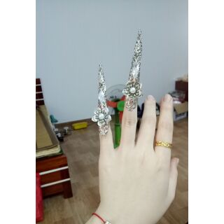 1 chiếc hộ chỉ móng tay cổ trang chóp tù