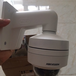 Chân Dome camera