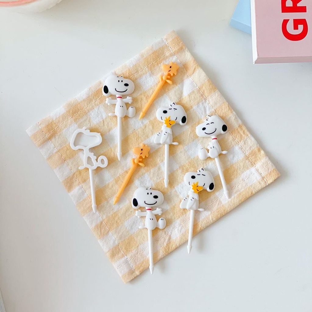Set 8 Nĩa Ăn Trái Cây Hình Chú Chó snoopy Dễ Thương