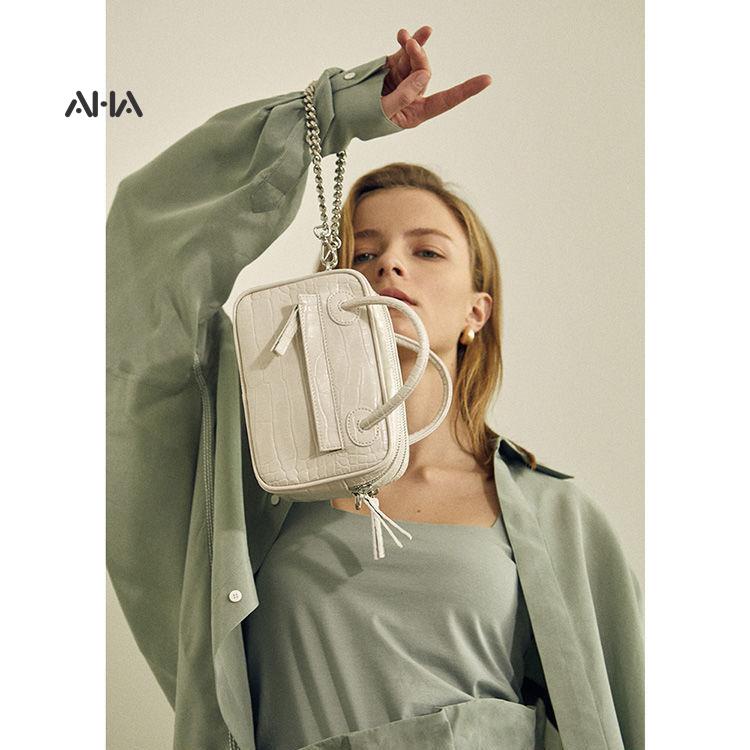Túi xách AHA official họa tiết da cá sấu phối dây xích thời trang cho nữ