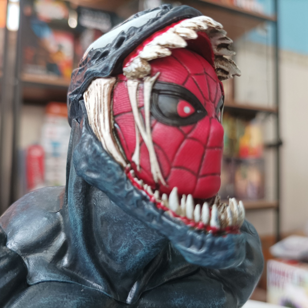 Mô Hình Spider Man Venom Eat Peter Bán Thân 16cm Fullbox