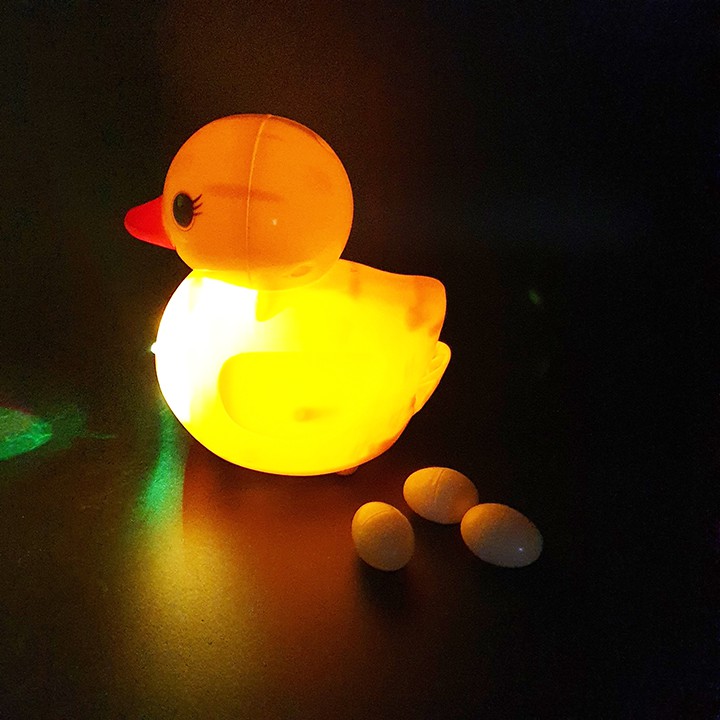 Đồ Chơi Vịt Biết Đẻ Trứng, Phát Nhạc, Di Chuyển, Đầu Có Thể Xoay, Chạy Pin Đáng Yêu Cho Bé, Hàng Việt Nam Chất Lượng Cao