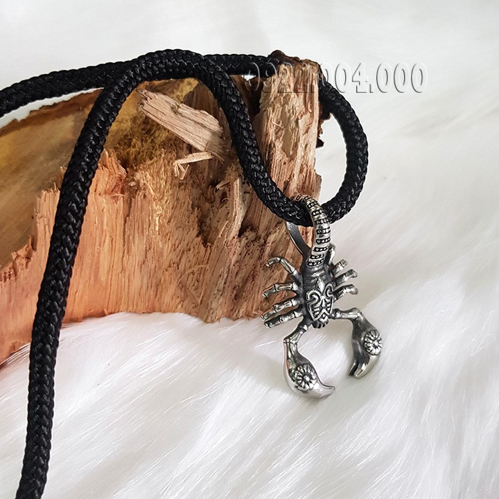 Bộ dây chuyền con bò cạp cỡ lớn.