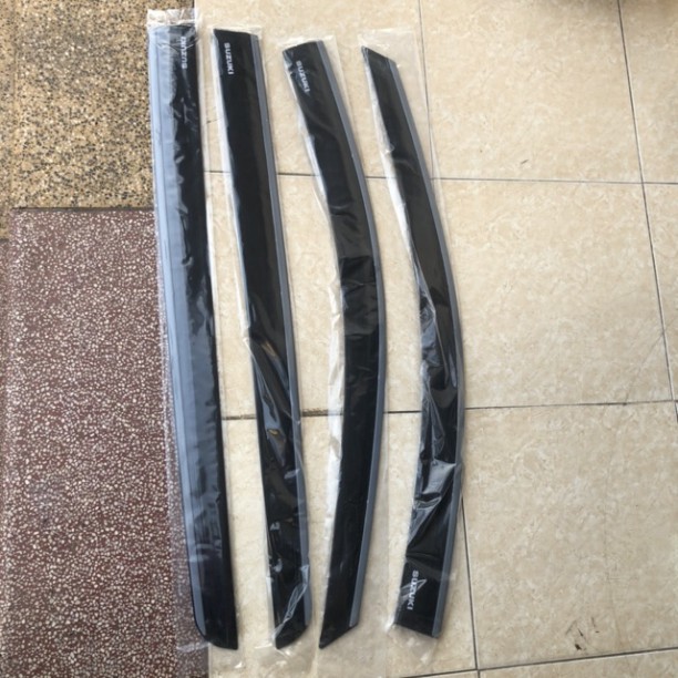 Vè che mưa Suzuki XL7, Ertiga chỉ inox hàng đẹp