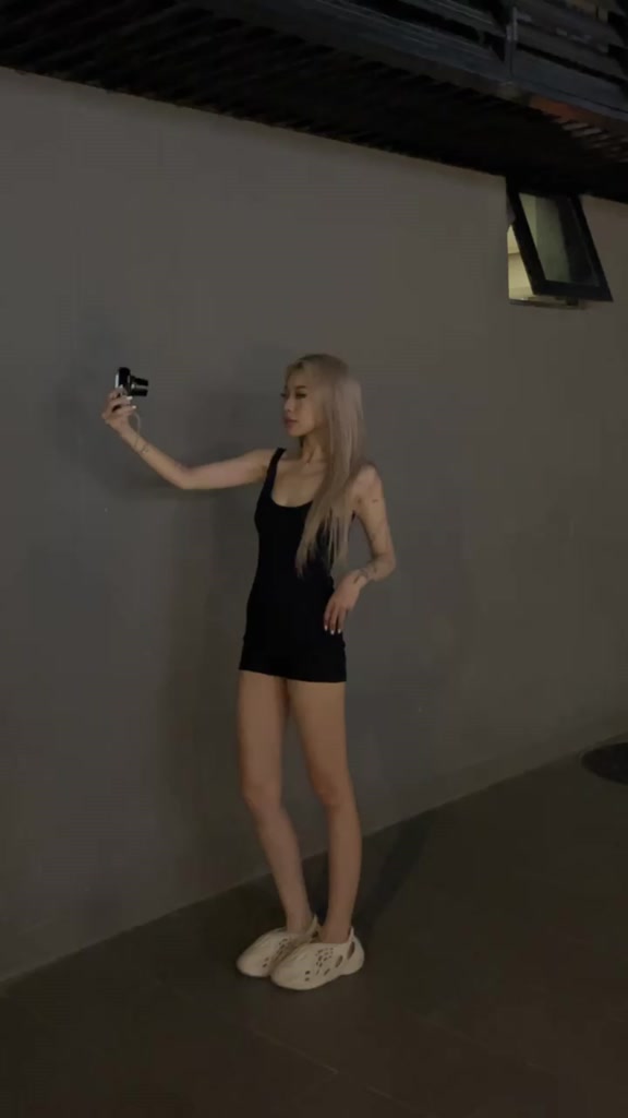 Đồ liền thân Jumpsuit Khoét Lưng | 3DOTS | BigBuy360 - bigbuy360.vn