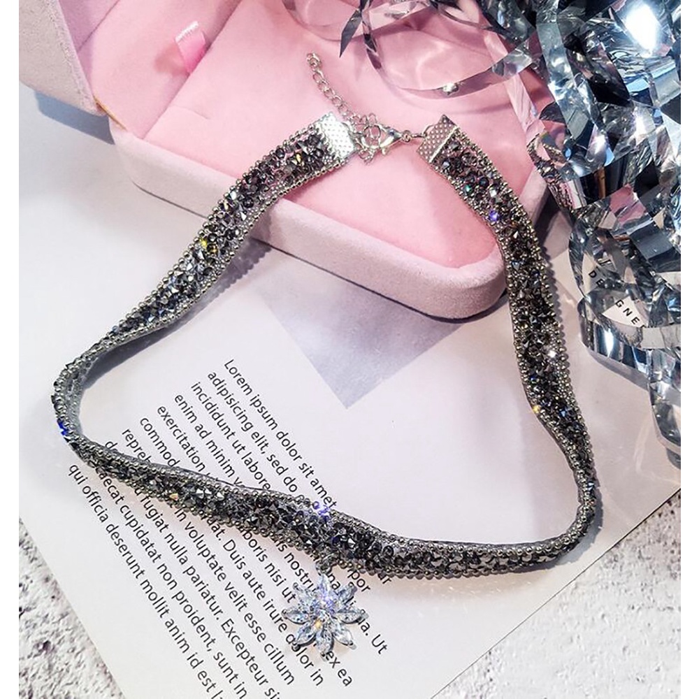 Vòng cổ choker mặt bông hoa đính đá nhân tạo thời trang dành cho nữ