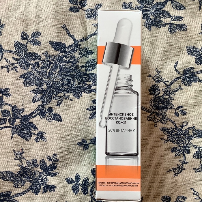 Serum 20% Vitamin C Eveline Glycol Therapy Brightening 18ml làm trắng da, mờ thâm nám, tái tạo và trẻ hóa da