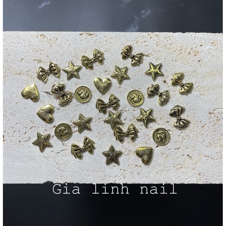 Charm set gấu nơ ( y hình )