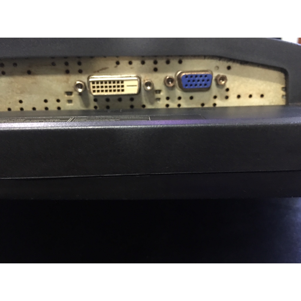 Màn Hình LCD AOC E2460SD 24 "