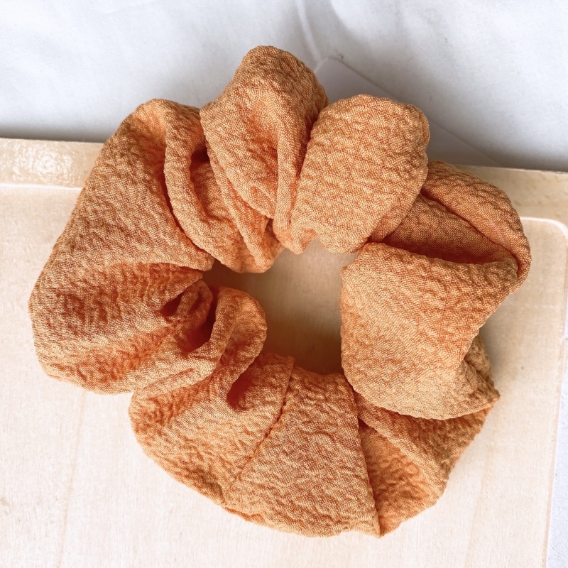 Scrunchies cột tóc màu trơn đơn giản