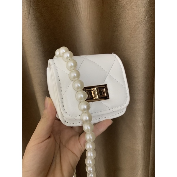 Túi đeo chéo nữ mini quai ngọc to chất liệu Da style nữ tính hàng Quảng Châu loại 1 , 2 màu đen trắng