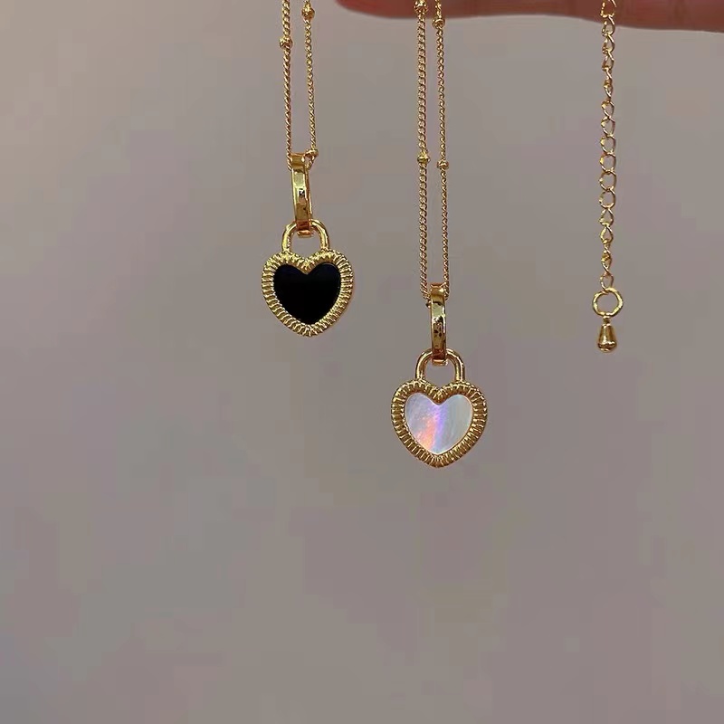 Vòng cổ Hai Mặt Hình Trái Tim Màu Sắc Trắng Đen Phong Cách Hàn Quốc Cho Nữ