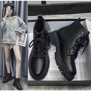 GIÀY BOOTS TRƠN ĐEN MŨI TRÒN