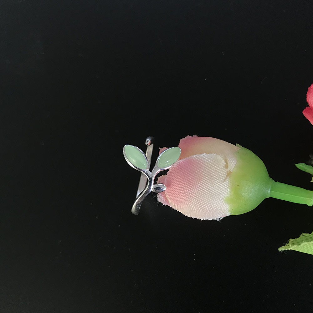 Nhẫn Hình Lá Đơn Giản