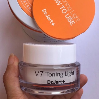 [Mẫu mới] KEM V7 Toning Light dưỡng da Hàn Quốc