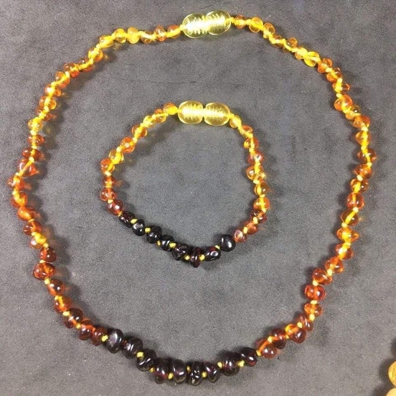 Vòng hổ phách cho bé