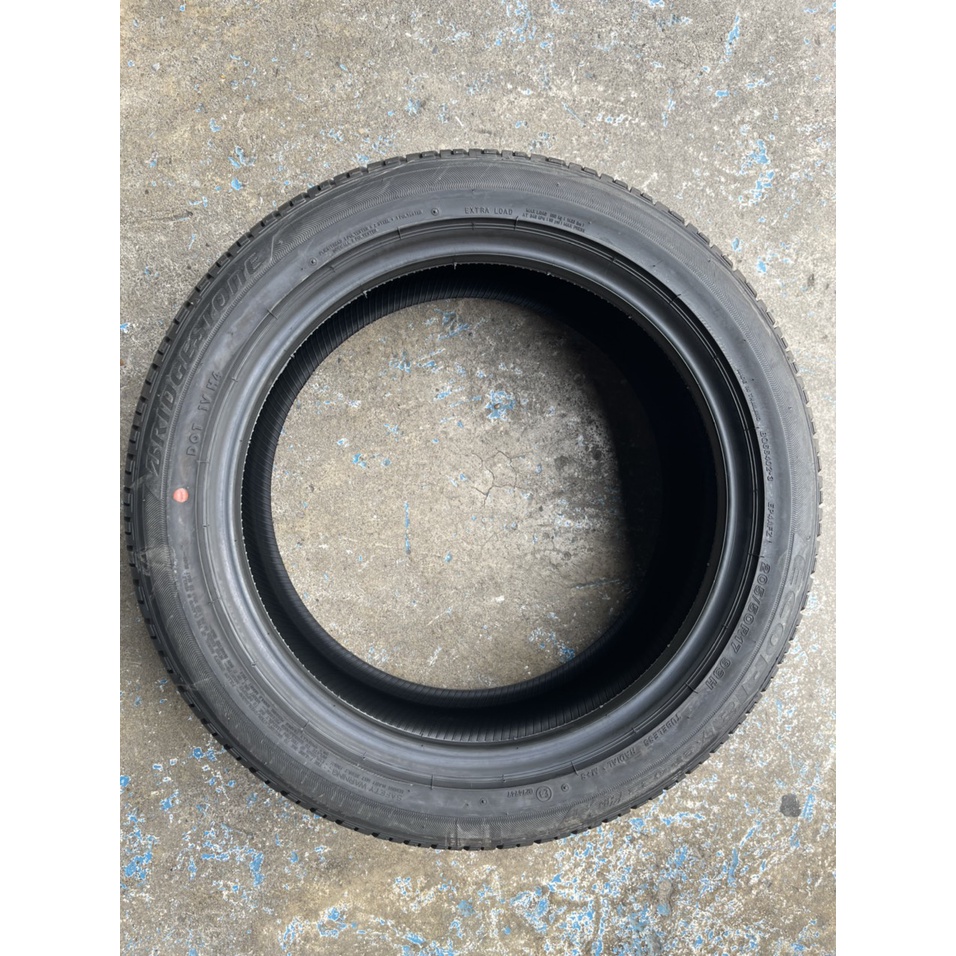 Lốp Bridgestone 205/50R17 EP422