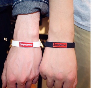 [Xã kho] VÒNG TAY SUPREME SIÊU ĐẸP , Siêu cá tính