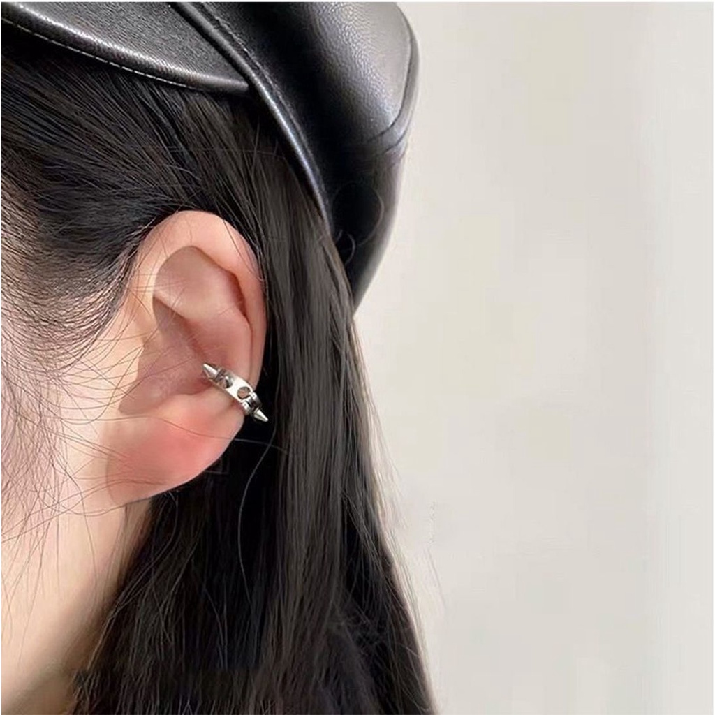 Bông tai dạng xỏ / bông tai dạng kẹp chi tiết đinh tán phong cách punk cổ điển thời trang cho nam và nữ