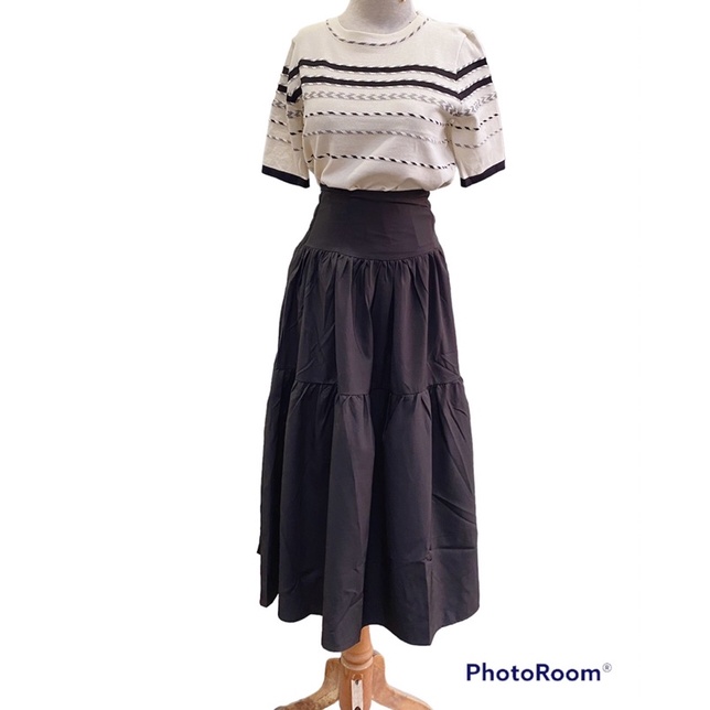 Sét áo len hoa tiết và chân váy chun sau bản to Mao Mao Boutique