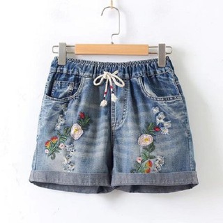 Quần Short Jean Thêu Hoa Lưng Chun
