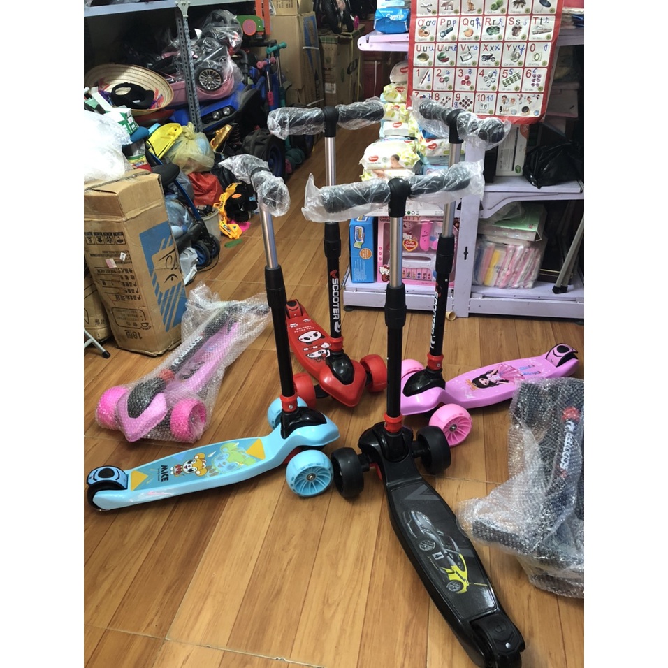Xe trượt Scooter 3 bánh phát sáng có nhạc có đèn Led mẫu mới nhất