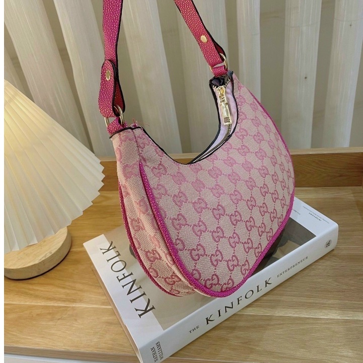 TÚI KẸP NÁCH KIỂU DÁNG SANG TRỌNG