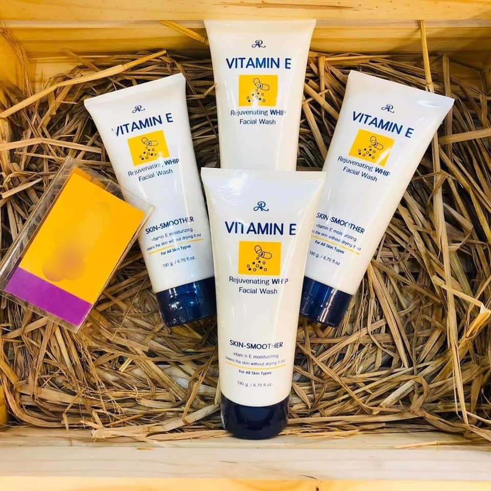SỮA RỬA MẶT VITAMIN E THÁI LAN