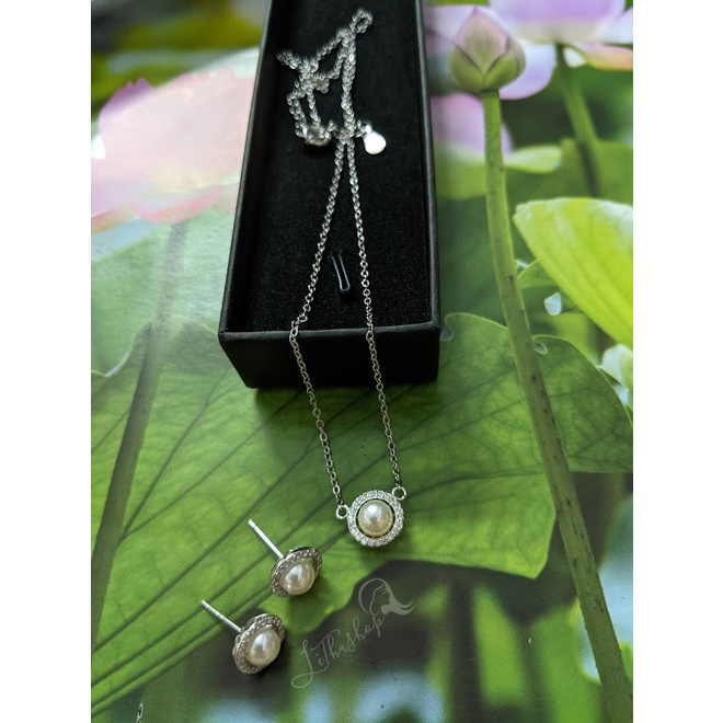 Set dây chuyền và hoa tai cute